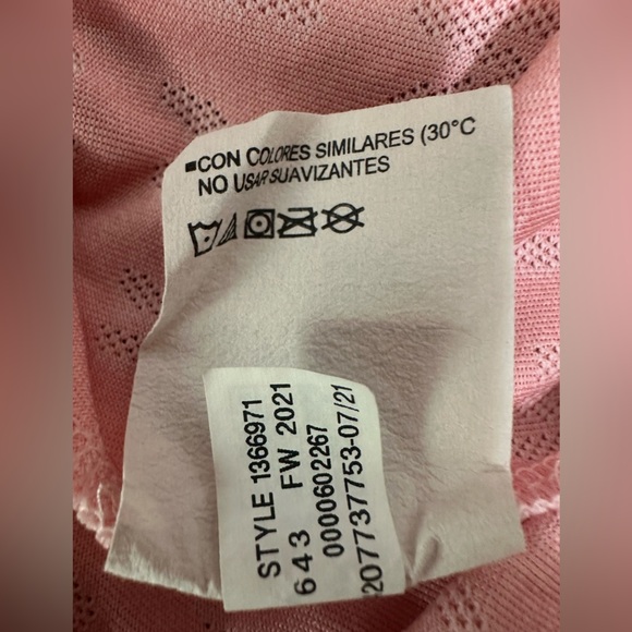 Under Armour Pink Short Sleeve Tee size XS - Picture 7 of 7